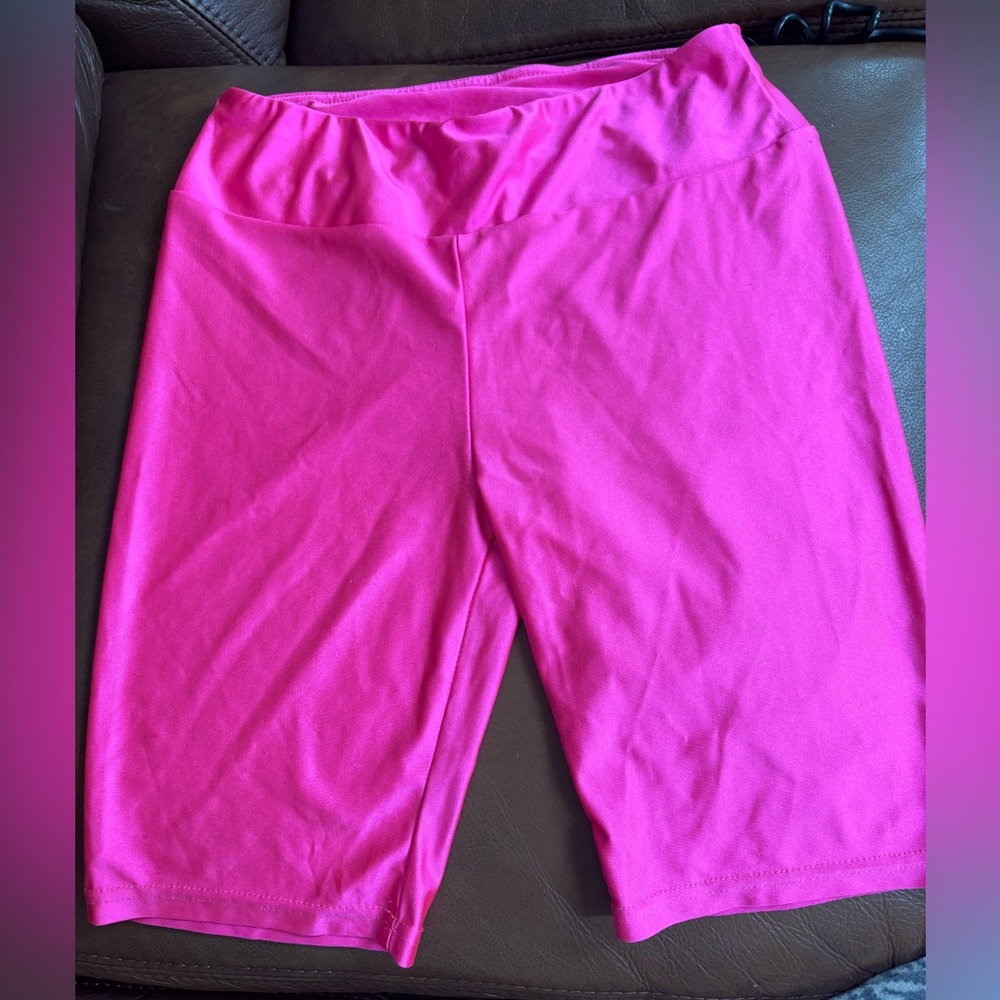 Fit in pink biker shorts SZ small
